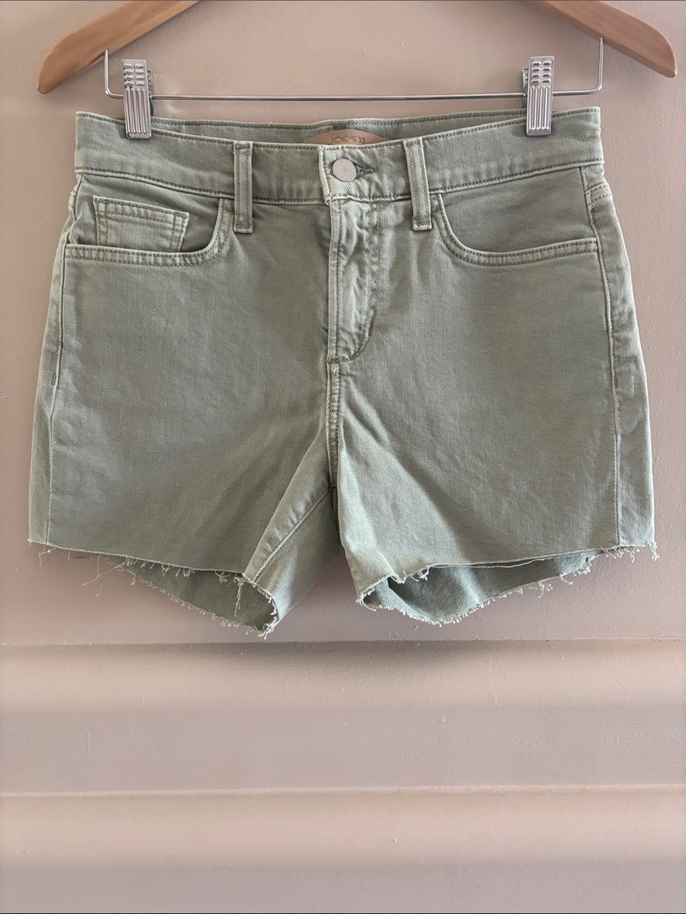 JOE’S The OZZIE Jean Shorts. Khaki Green. Size 25. New.